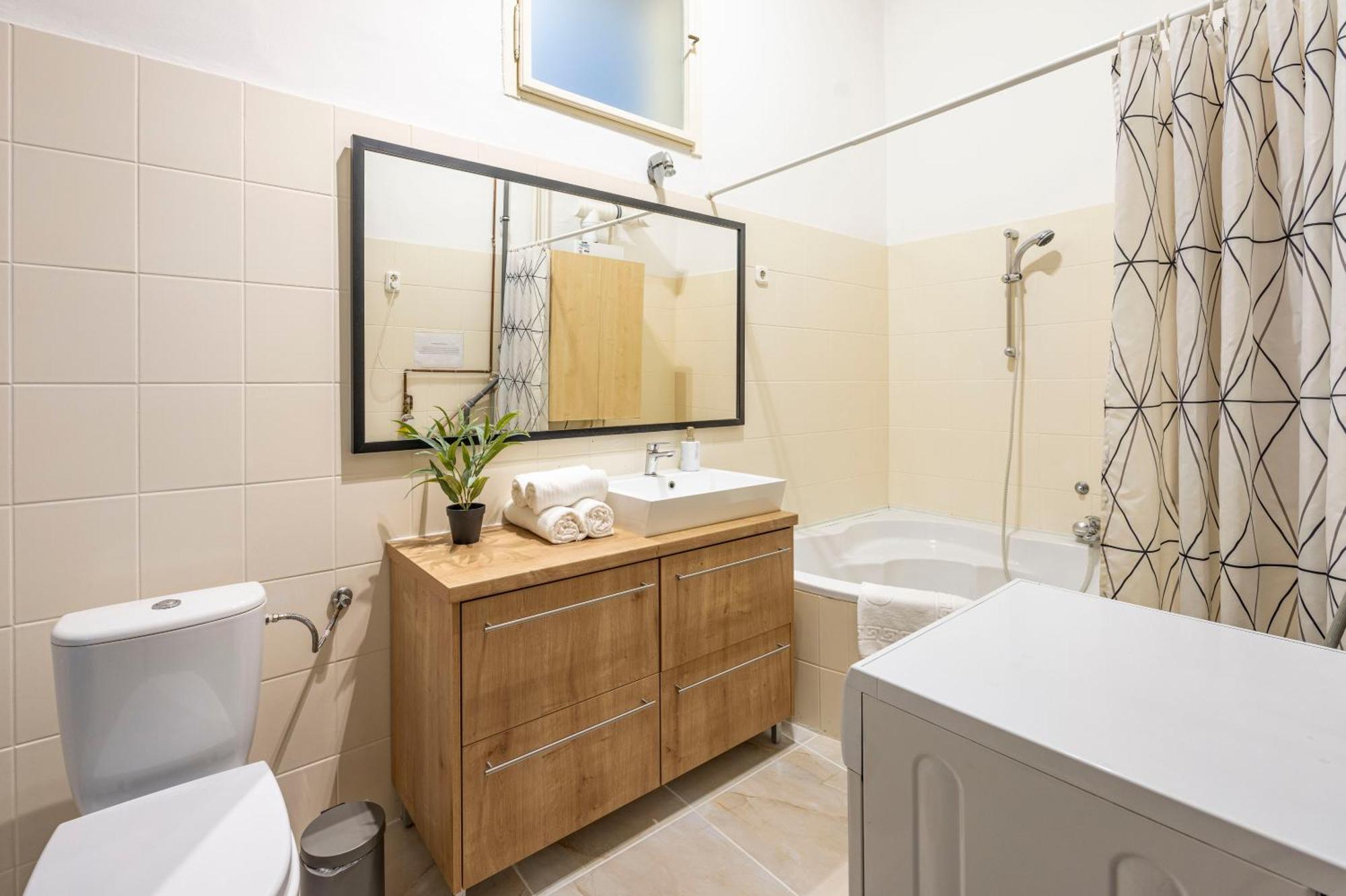 Super Central Cozy Home On The St. Stephen Road ブダペスト エクステリア 写真